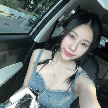 Full leaked Aurelia vizal page private photo