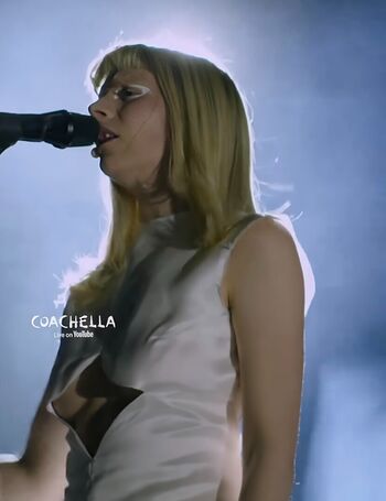 Aurora Aksnes