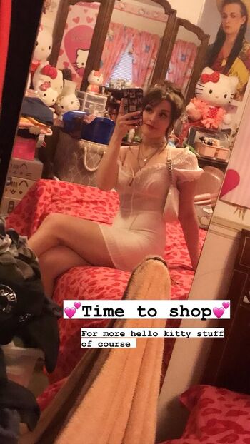 Full leaked Auroraiskira page private photo