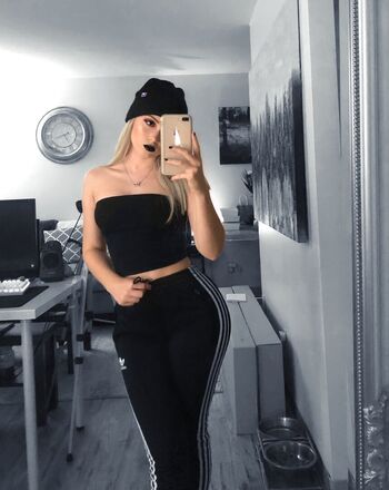 Full leaked Autumn private photo