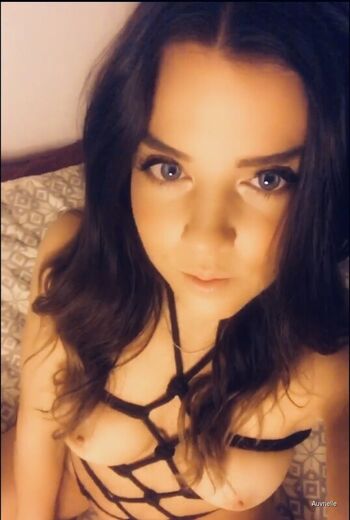 Full leaked Auvrielle private photo