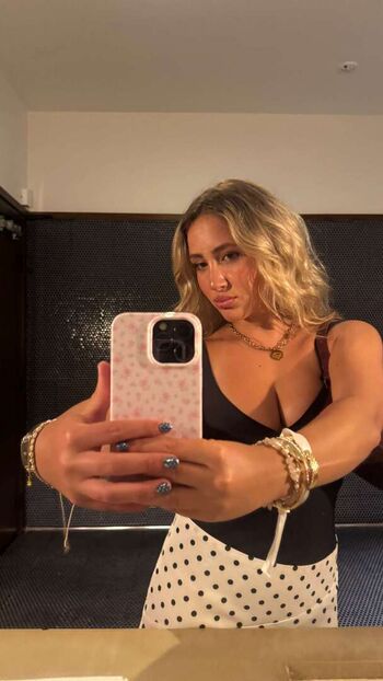Full leaked Ava kolker  page private photo