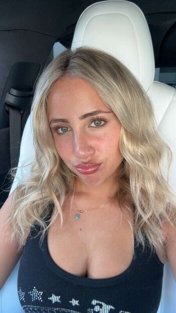 Full leaked Ava kolker page private photo