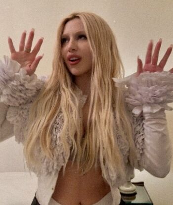 Full leaked Ava max private photo