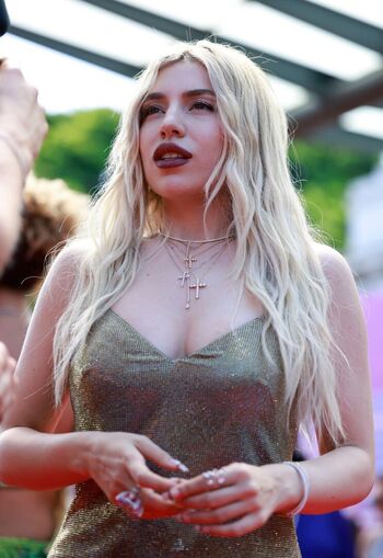 Full leaked Ava max page private photo