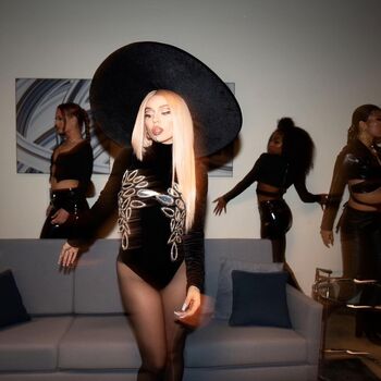 Full leaked Ava max private photo