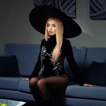 Ava Max