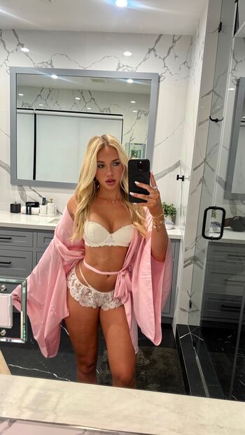 Full leaked Ava robar private photo