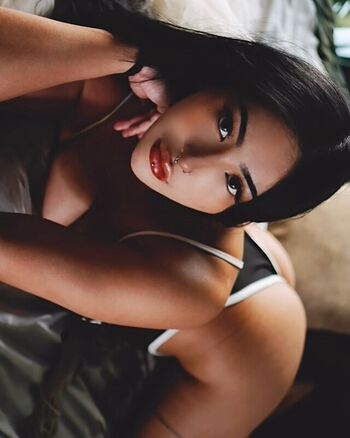 Full leaked Avalynbabe private photo