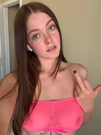 Full leaked Avaxsteele private photo