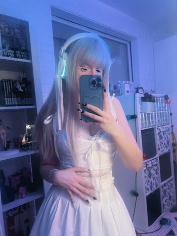 Full leaked Avdeech private photo