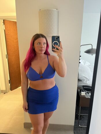 Full leaked Averageallison page private photo