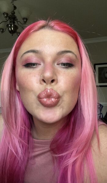 Full leaked Averageallison private photo