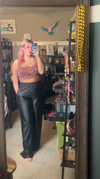 Full leaked Averageallison private photo