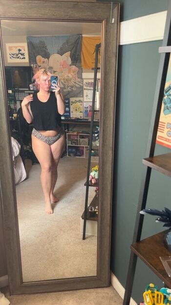 Full leaked Averageallison private photo