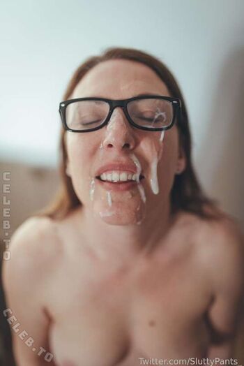 Full leaked Averageukmum private photo