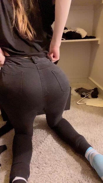 Full leaked Avery ellis private photo