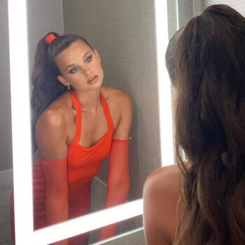 Full leaked Avery konrad private photo