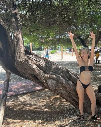 Full leaked Avery petite private photo