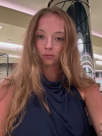 Full leaked Avery shipp private photo