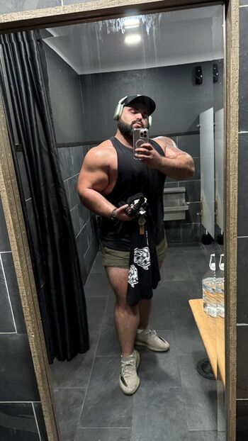 Full leaked Avidshock private photo