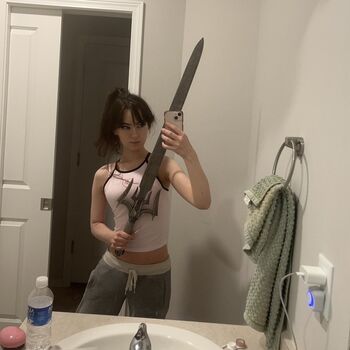 Full leaked Awkspew roo private photo
