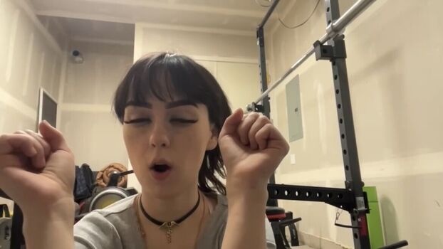 Full leaked Awkspew roo private photo