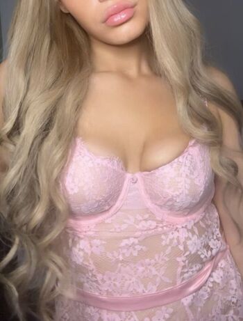 Full leaked Awmina private photo