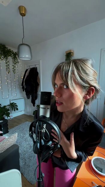 Full leaked Axelle maga private photo