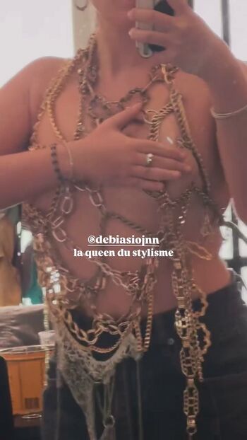 Full leaked Axelle maga private photo