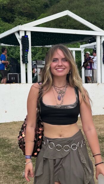 Full leaked Axelle maga private photo