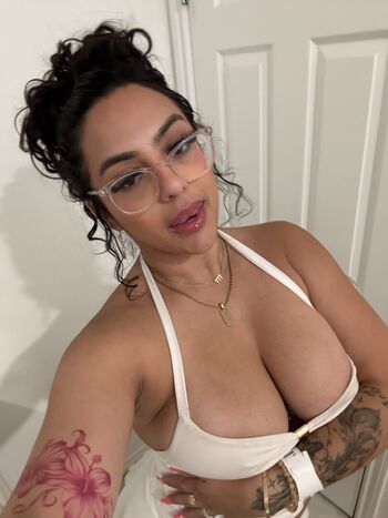 Full leaked Axhcaxh private photo