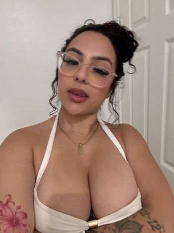 Full leaked Axhcaxh private photo