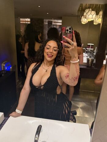Full leaked Axhcaxh private photo
