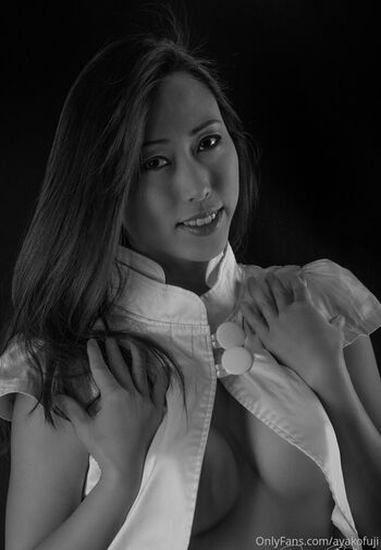 Ayako Fuji