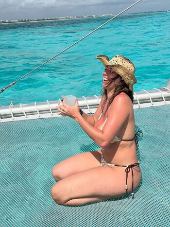 Full leaked Ayamarieee private photo