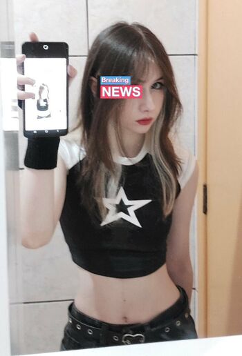 Full leaked L vely/ private photo