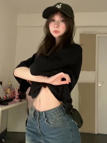 Full leaked Ayand private photo