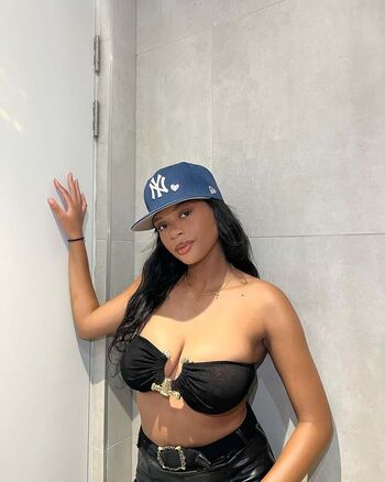 Full leaked Ayanda pambo private photo