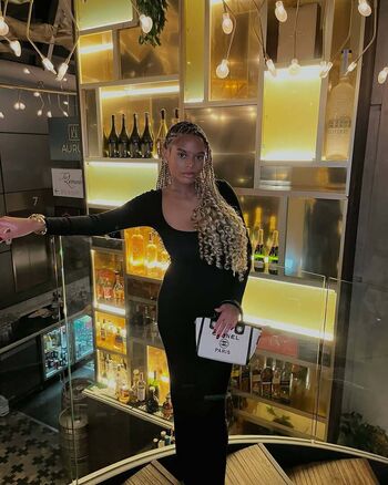 Full leaked Ayanda pambo private photo