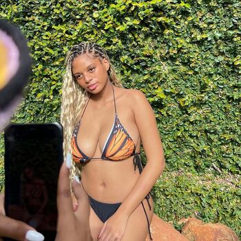 Full leaked Ayanda pambo private photo