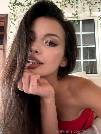 Full leaked Aydaniela page private photo