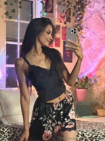 Full leaked Aydaniela private photo