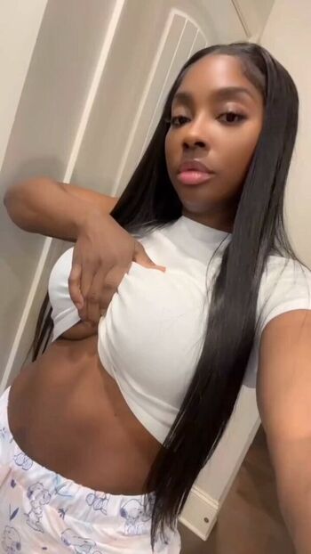 Full leaked Ayesha howard private photo