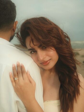 Full leaked Ayesha khan page private photo