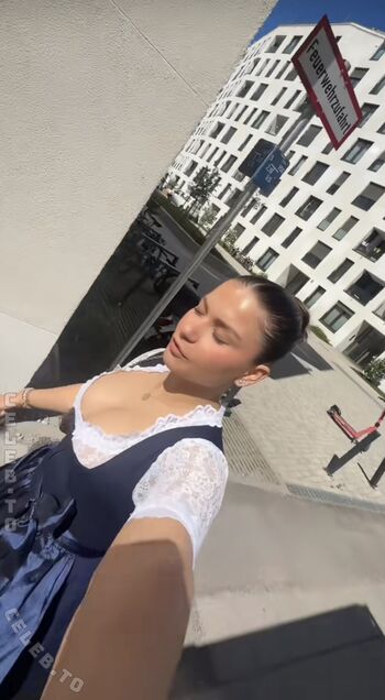 Full leaked Aylinabr private photo