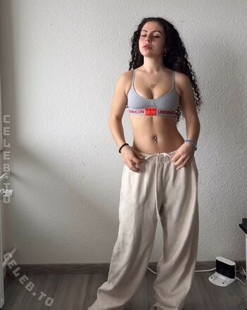 Full leaked Aylinaphrodite private photo