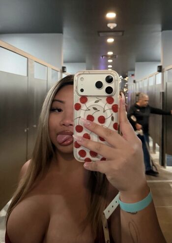 Full leaked Aysia phan private photo