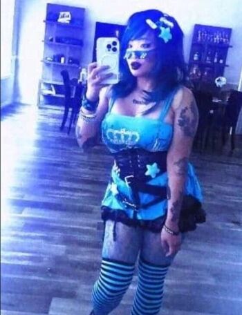 Full leaked Azn bimbo private photo