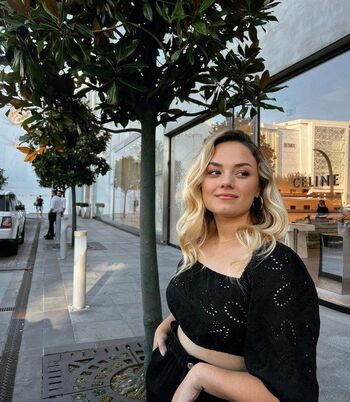 Full leaked Baak karahan private photo